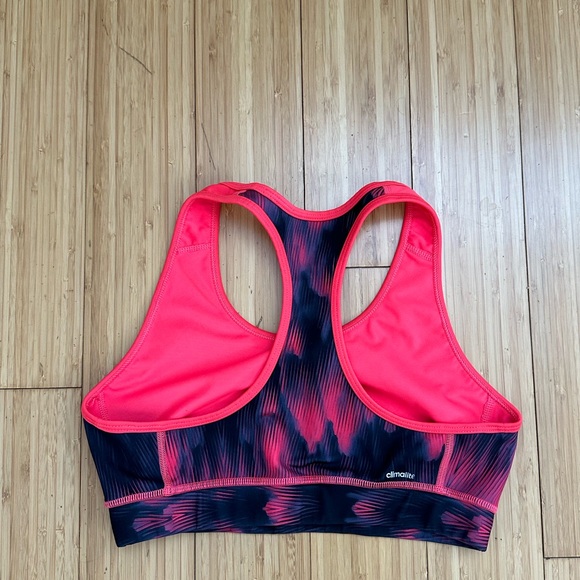 Adidas Women’s Climalite Sports Bra Size Medium - Picture 2 of 7
